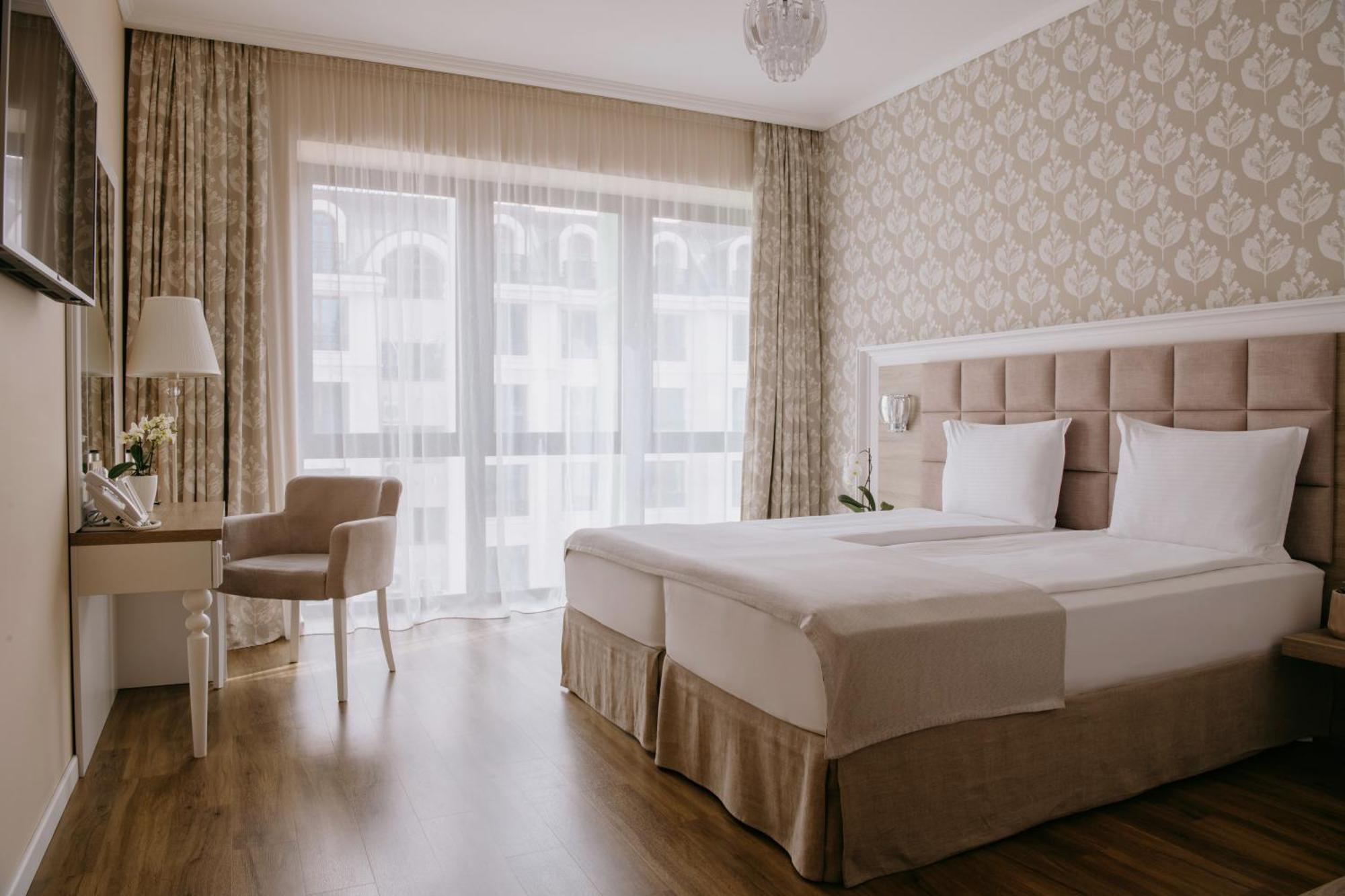 Impresamente Art Hotel 4*